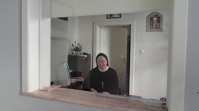 800x600mAUTOcWHITE (1)