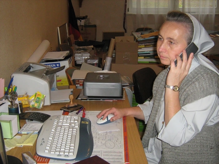 800x600mAUTOcWHITE (1)