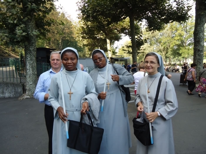 800x600mAUTOcWHITE (3)