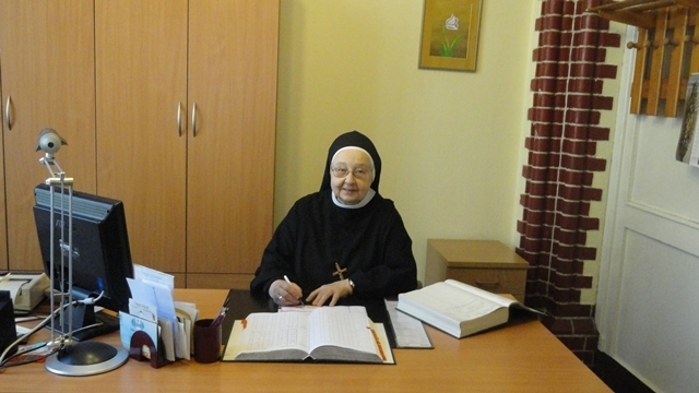 800x600mAUTOcWHITE (3)