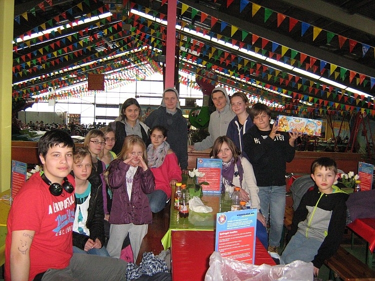 800x600mAUTOcWHITE (4)