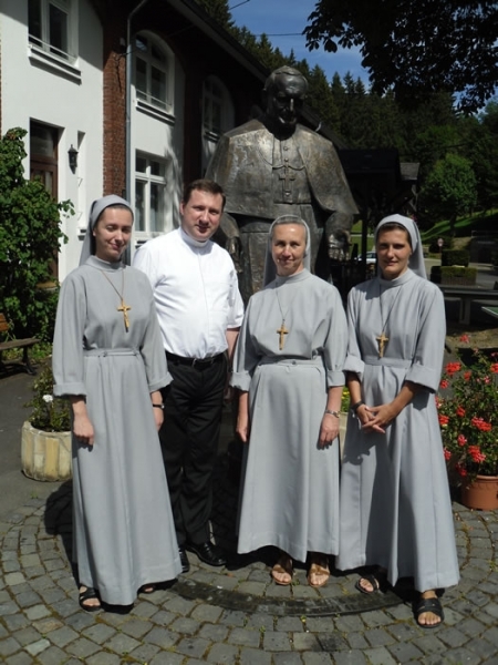 800x600mAUTOcWHITE (7)