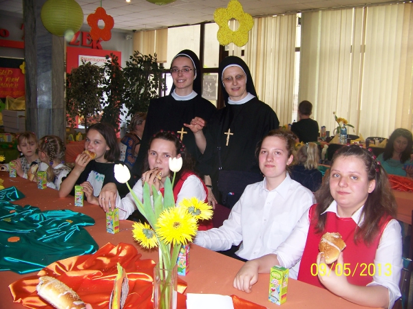 gowna_30_20130912_1951189378