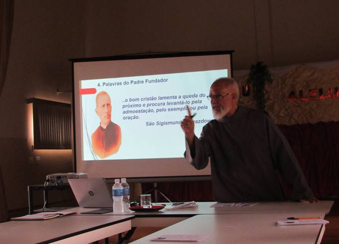 Slide2